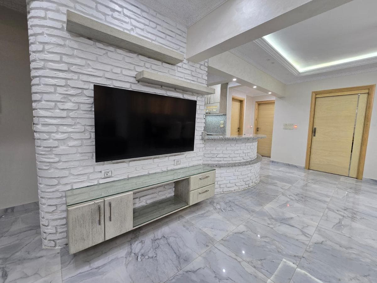 Comfy 2 Bedrooms Apartment in Cairo 94S