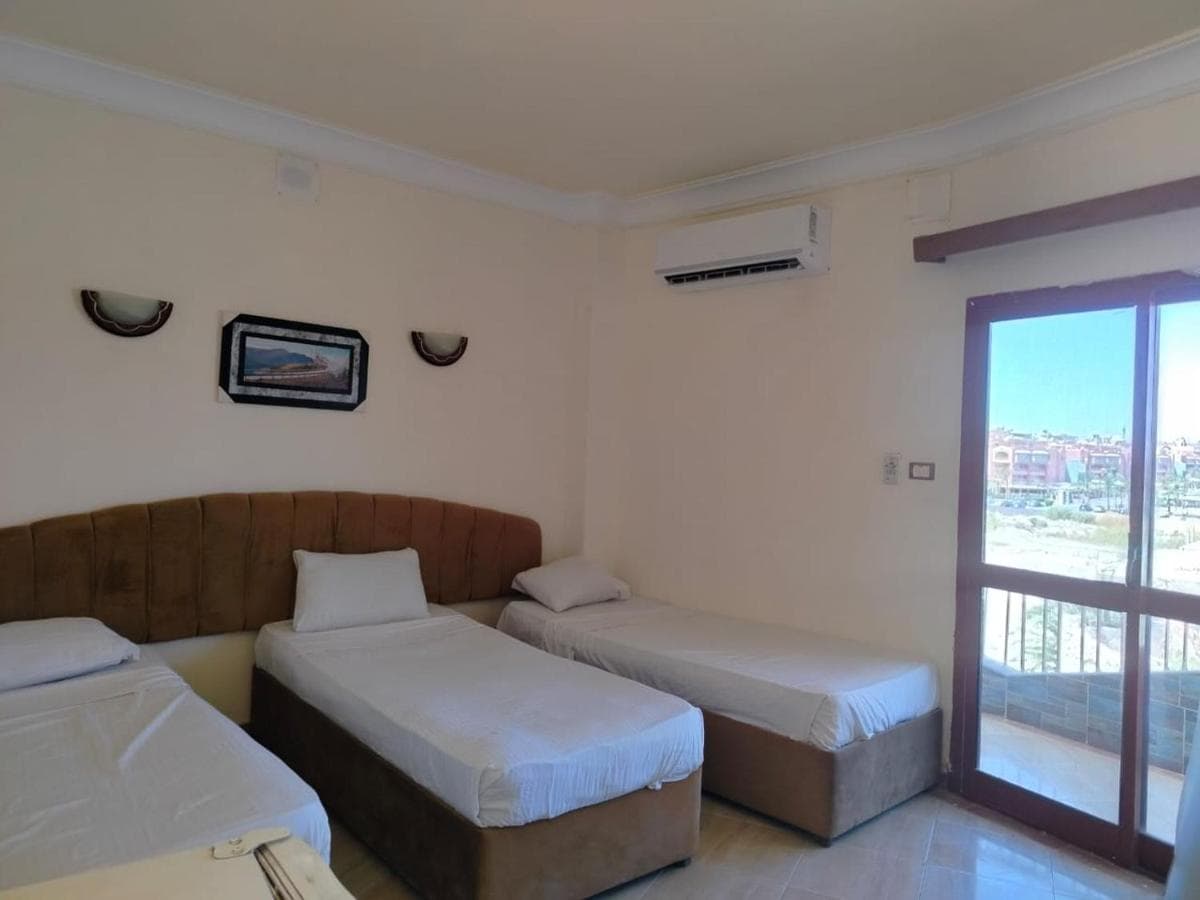 Eiffel Hotel Hurghada