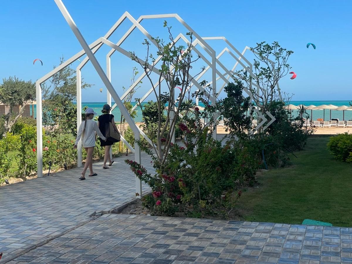 Fanadir bay resort