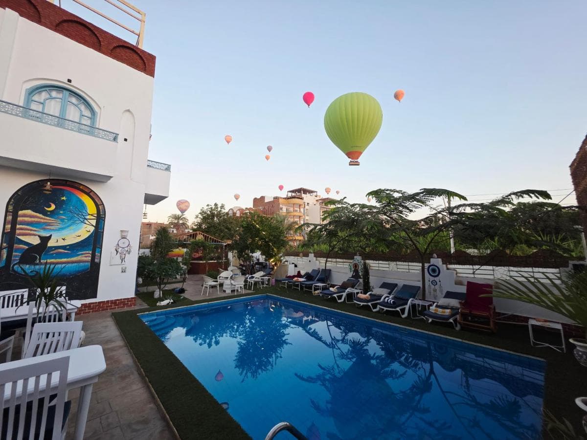 Flower Of Life Hotel