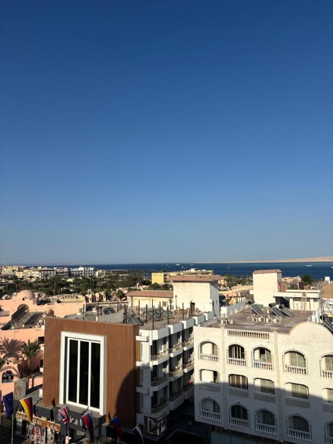 Hurghada City Center - Cozy & Cheap Serviced Apartment with sea view
