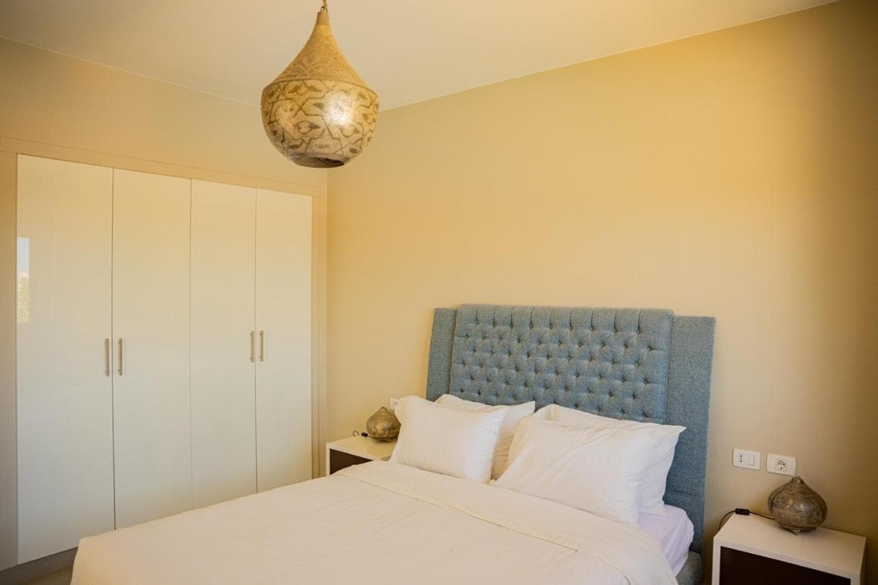 Joubal Lagoons flowery apartment