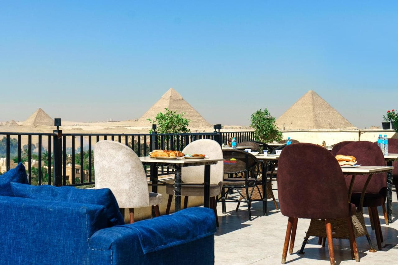 New Gardenia Pyramids - Rooftop