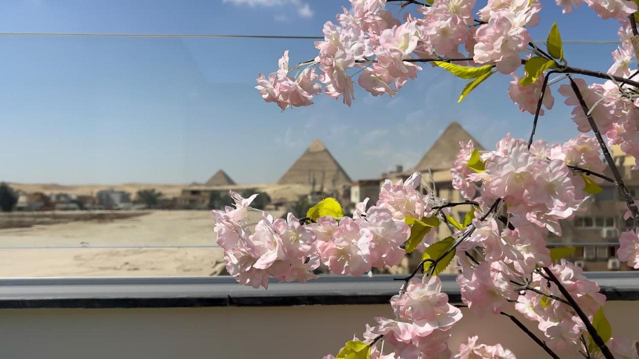 Rizk Pyramids View Hotel
