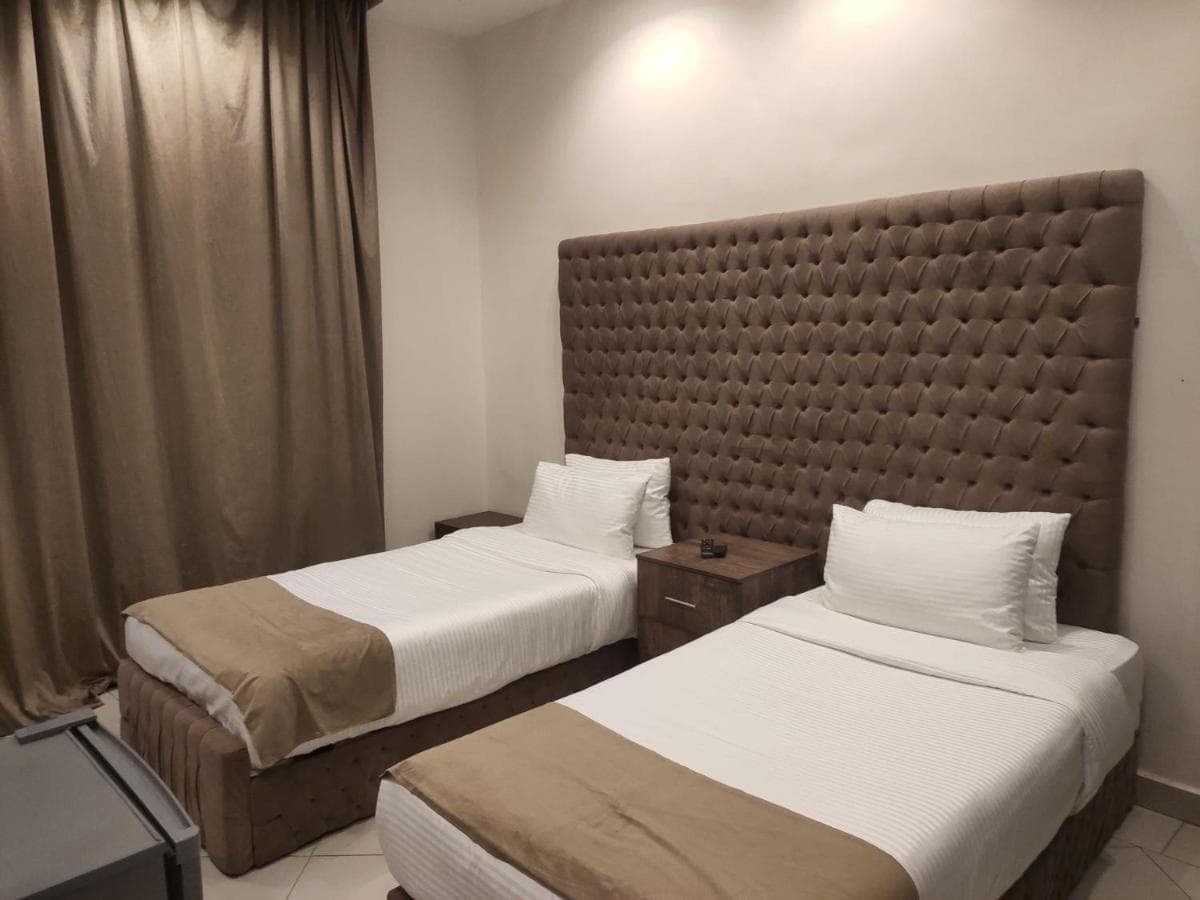 Talaat Harb Hotel