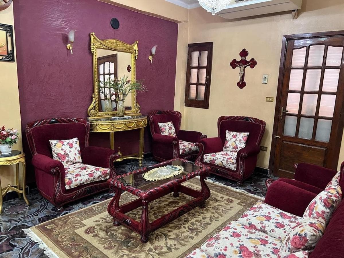 Velvet Rose Apartment