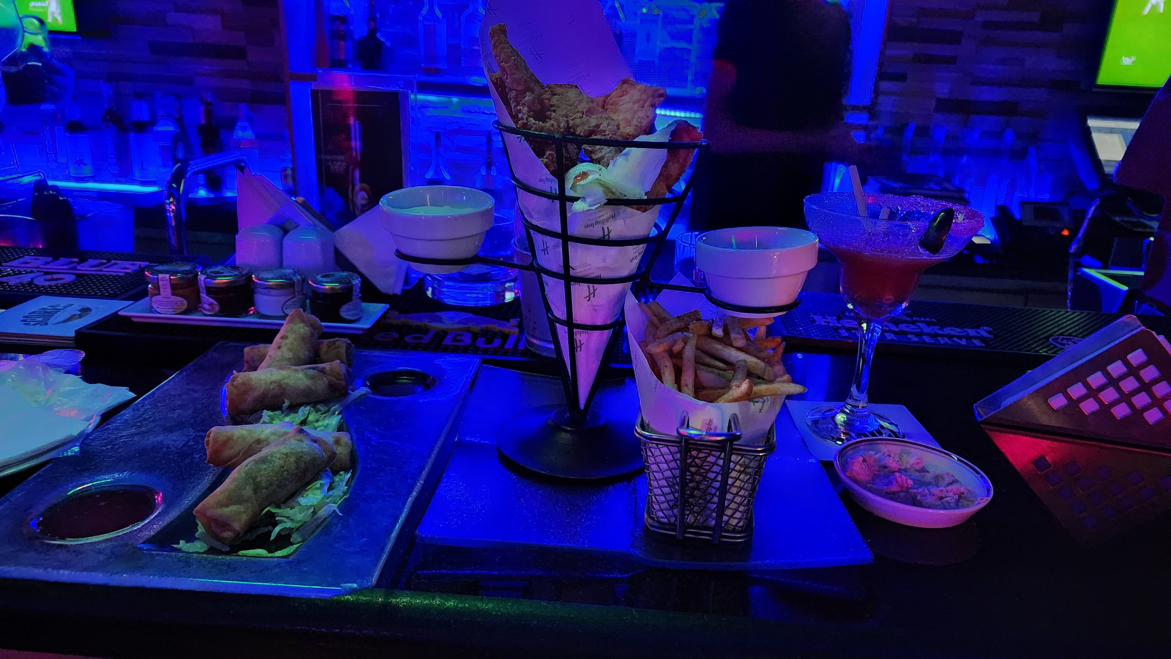 Scores Sports Bar & Restaurant