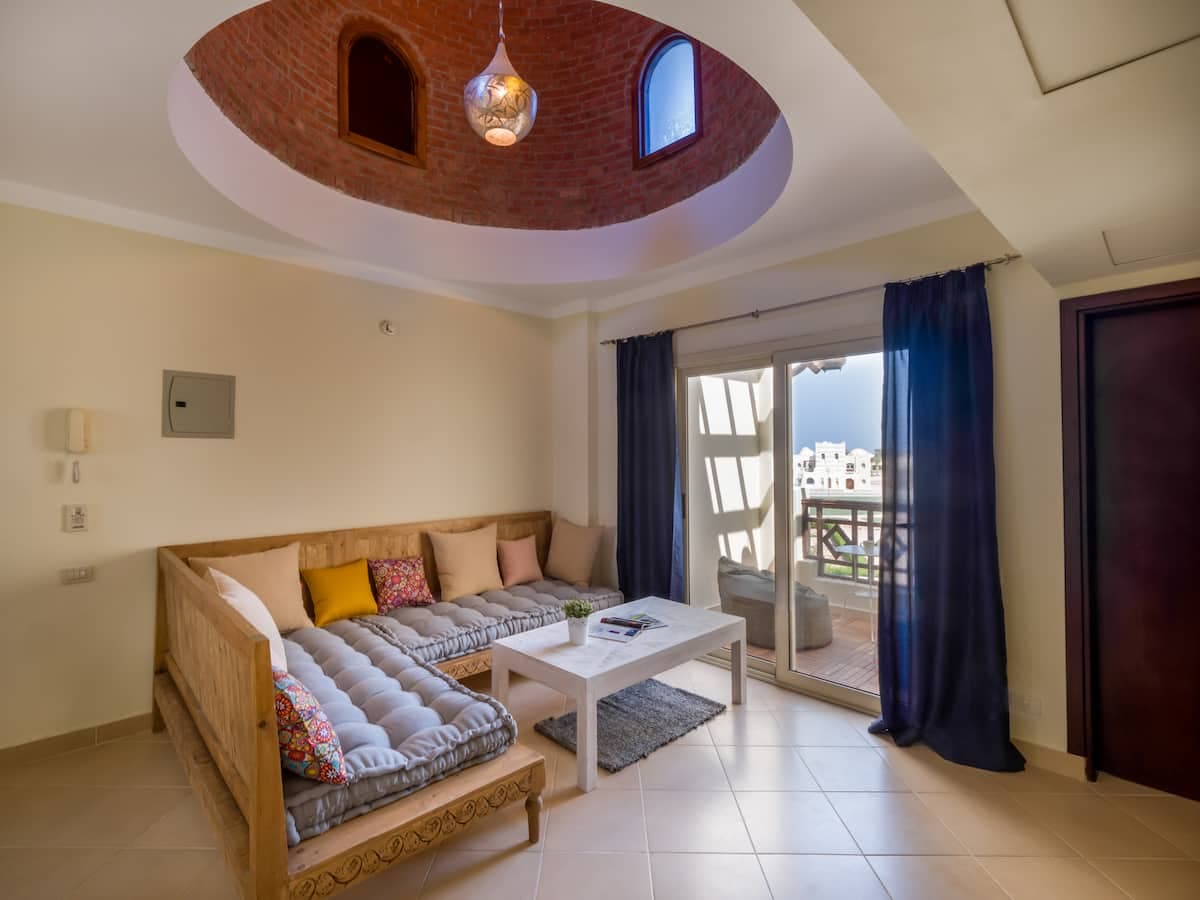 Cosy 2Bedroom Close to Private Beach