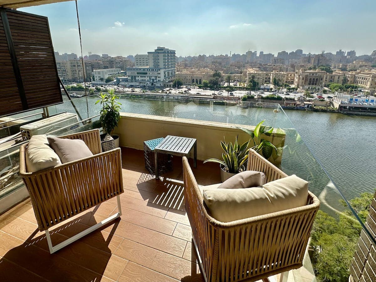 LUX Nile View Zamalek Loft